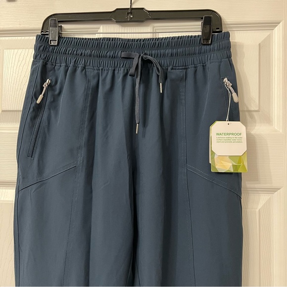 Lightweight Joggers Pants - Picture 7 of 16